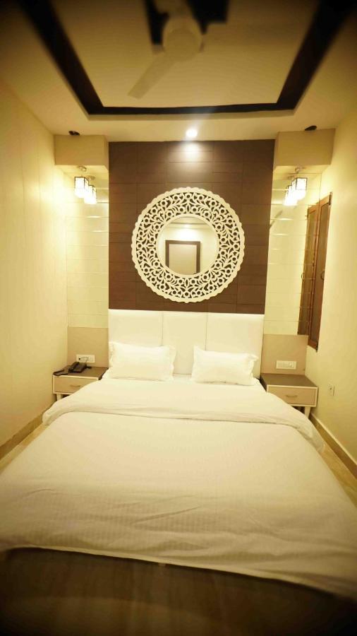 Hotel Soluxe Yamunānagar Exteriér fotografie