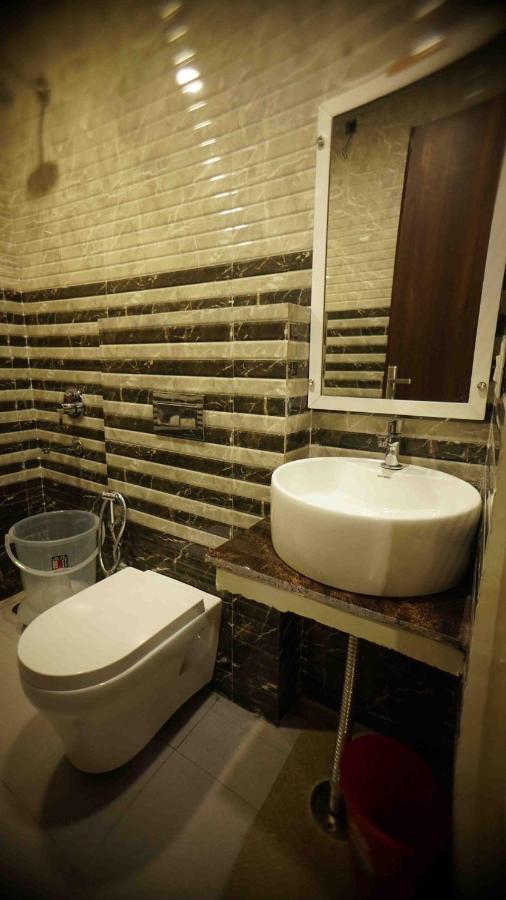 Hotel Soluxe Yamunānagar Exteriér fotografie